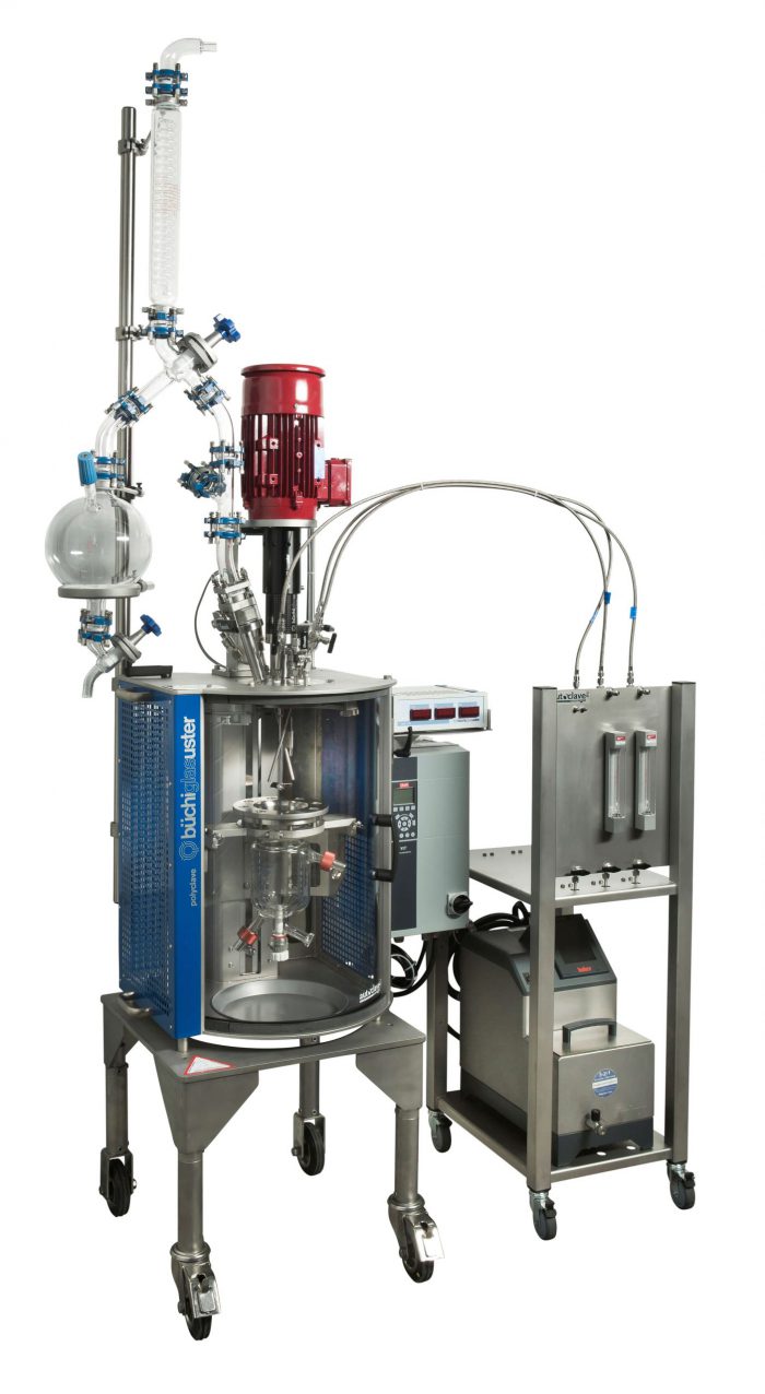 Polymerisatie drukreactor met distillatie opbouw